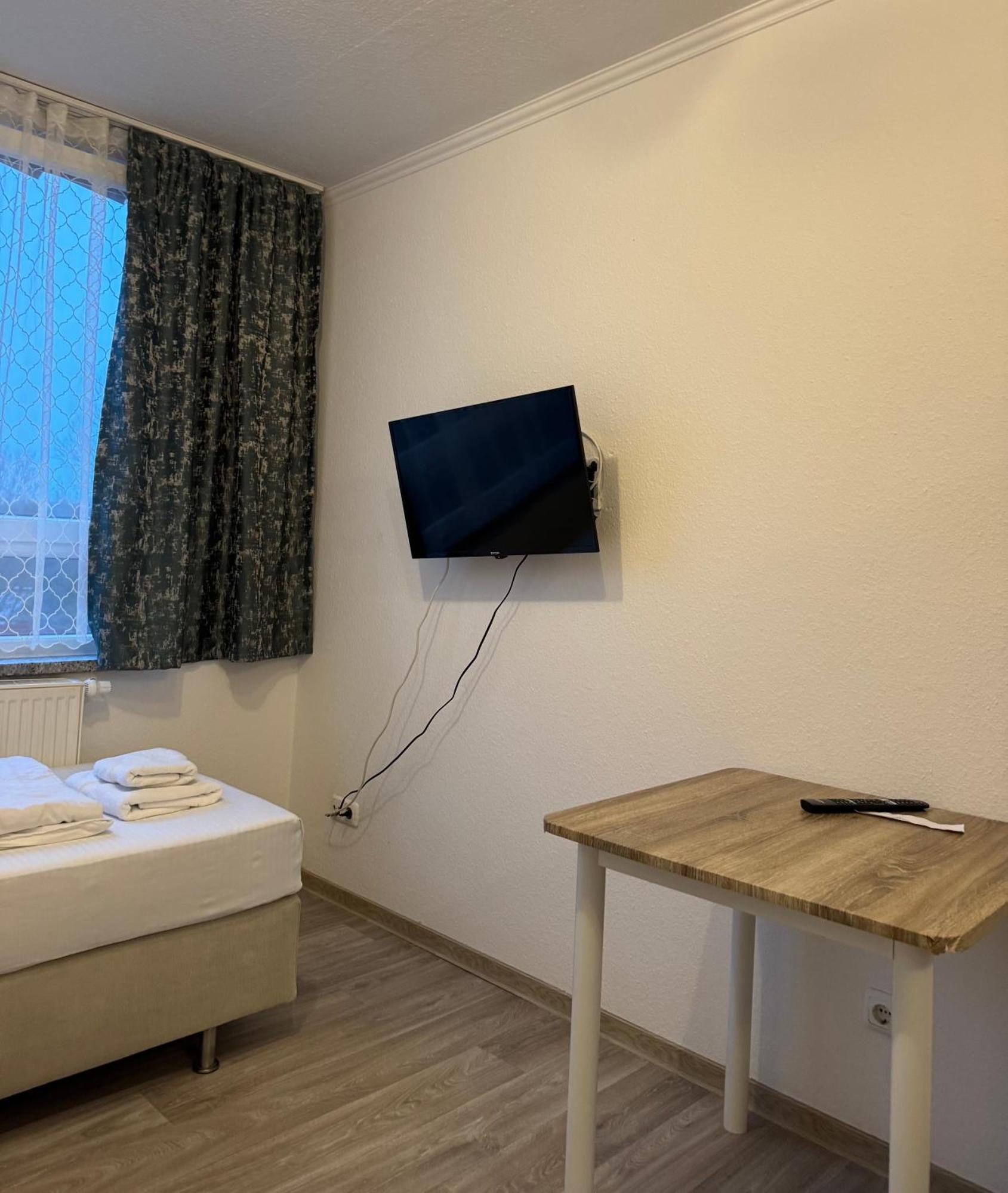 Hotel-Pension Alt-Heidenberg Siegen Exteriör bild